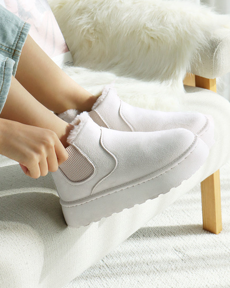 Botas de nieve de color uniforme con suela gruesa y robusta – calor, tracción y estilo en la nieve