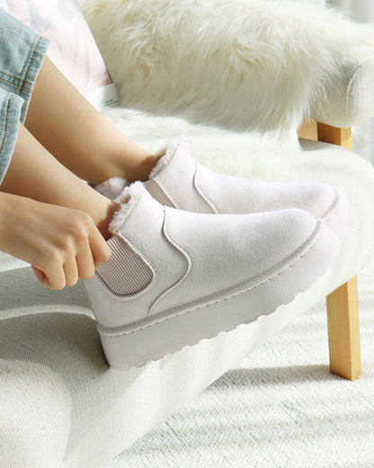 Botas de nieve de color uniforme con suela gruesa y robusta – calor, tracción y estilo en la nieve