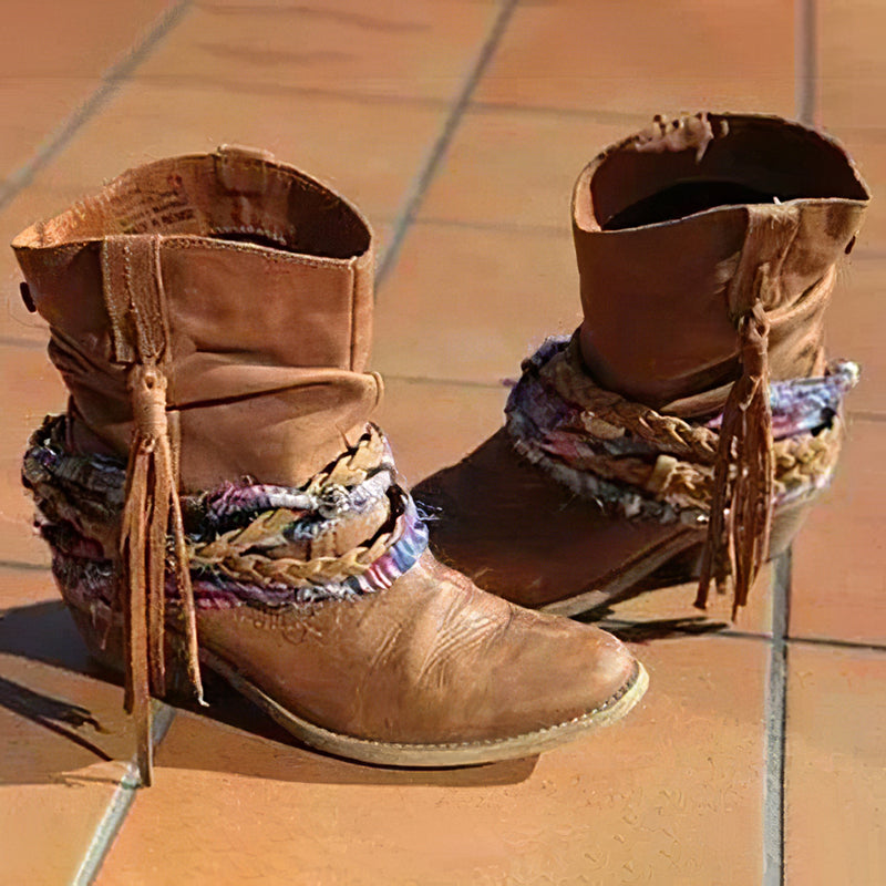 Botas vintage occidentales tribales con borlas y tobilleras