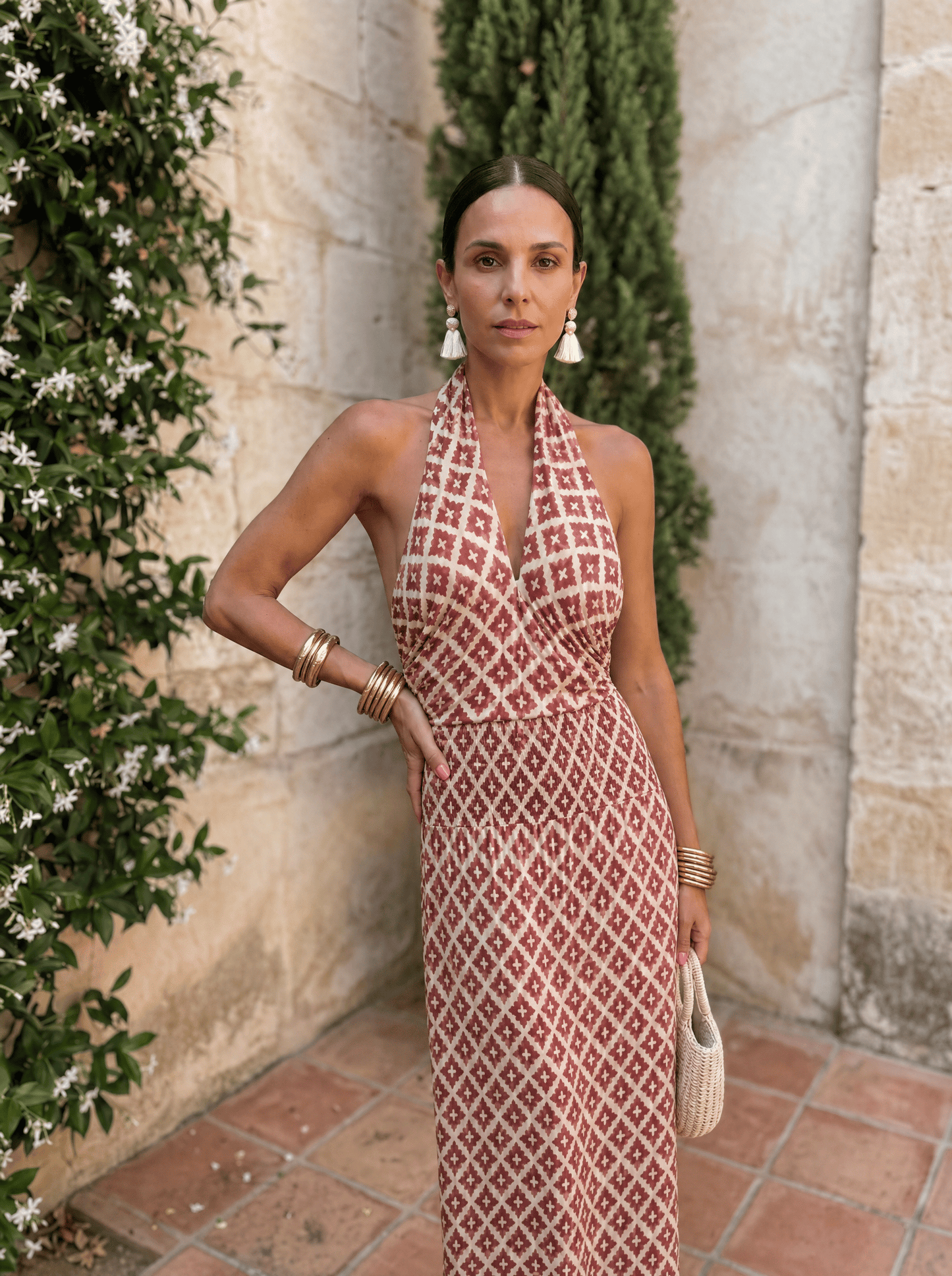 Vestido Elegante con Hombros Descubiertos – Estilo Deslumbrante