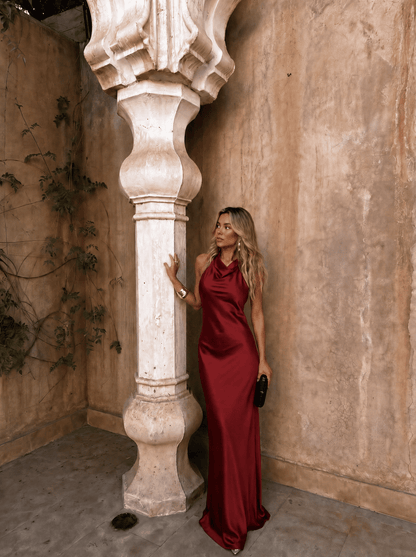 Vestido Riad: Elegancia y Estilo para Brillar