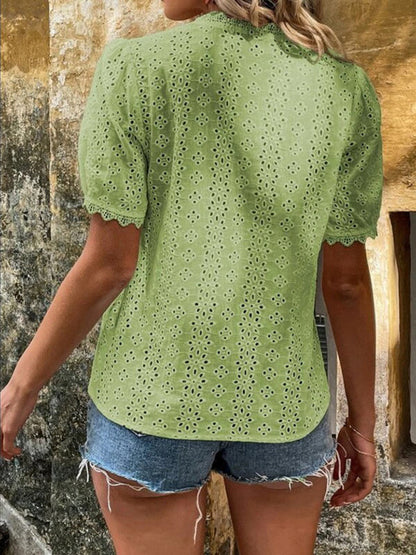 Top de manga corta con cuello en V para mujer con ribete de encaje