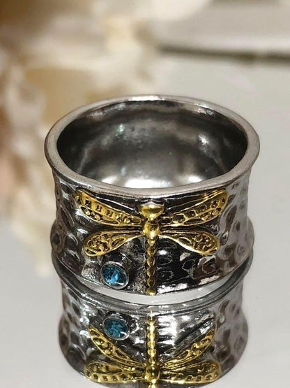 Anillo de insecto de aguamarina
