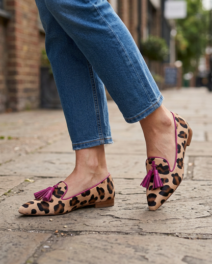 Mocasín Ginebra — Leopardo, Borlas Fucsia