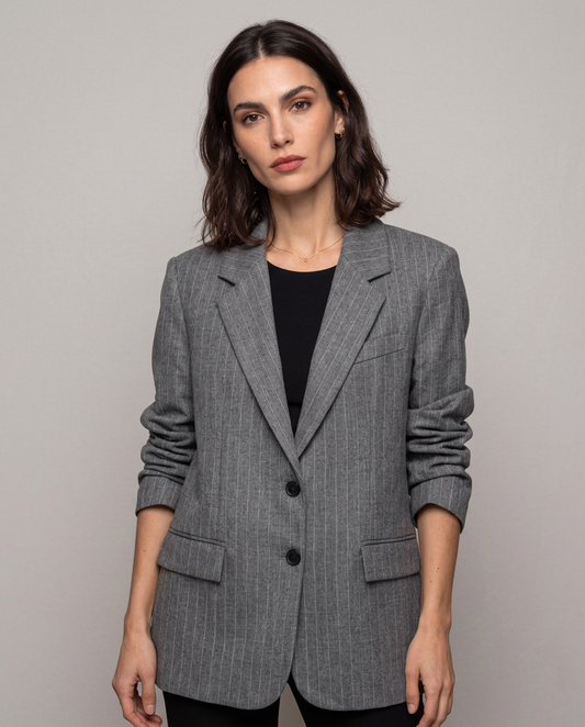 Blazer Rayas Diplomáticas Gris con Solapa Clásica
