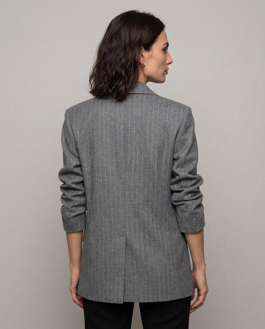 Blazer Rayas Diplomáticas Gris con Solapa Clásica