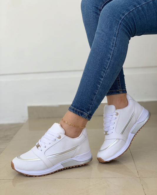 Zapatillas cómodas con perfil metalizado