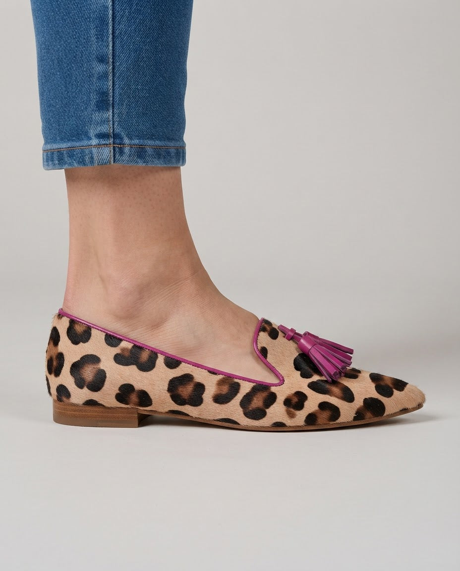 Mocasín Ginebra — Leopardo, Borlas Fucsia