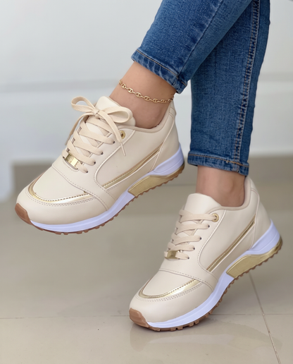 Zapatillas cómodas con perfil metalizado