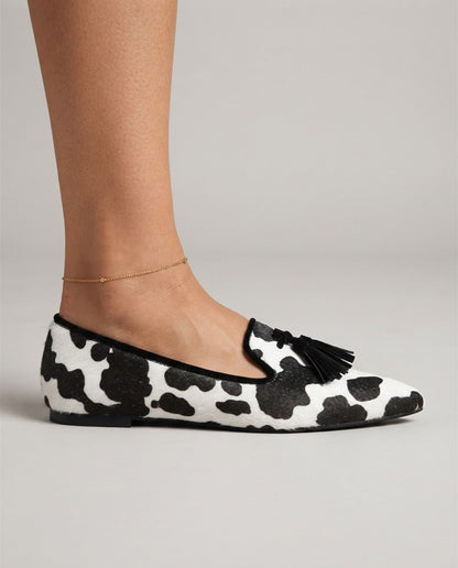 Mocasín Ginevra — Vaca Blanco y Negro, Borlas Negras
