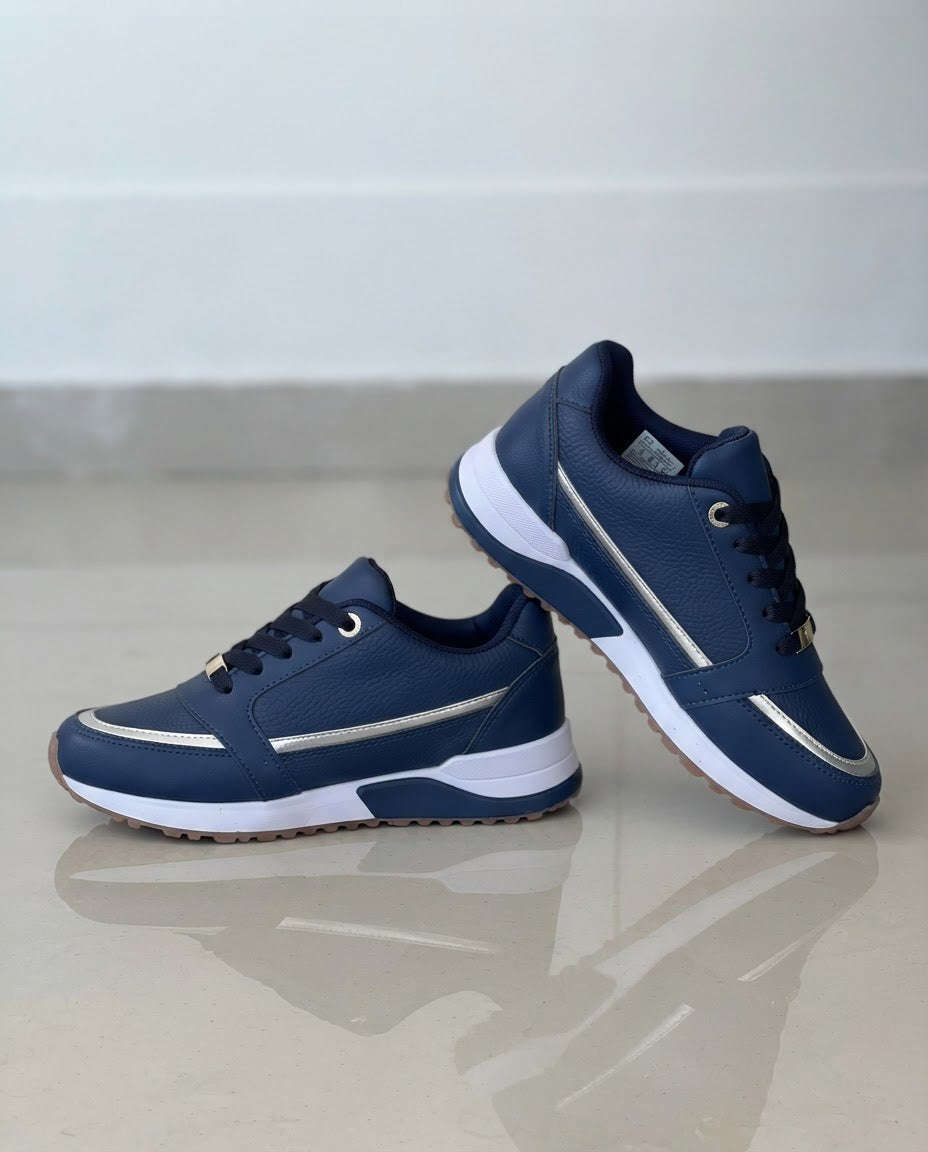 Zapatillas cómodas con perfil metalizado