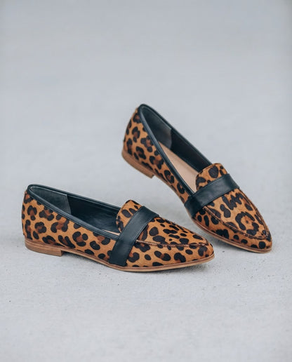 Mocasín de Punta con Franja en el Empeine