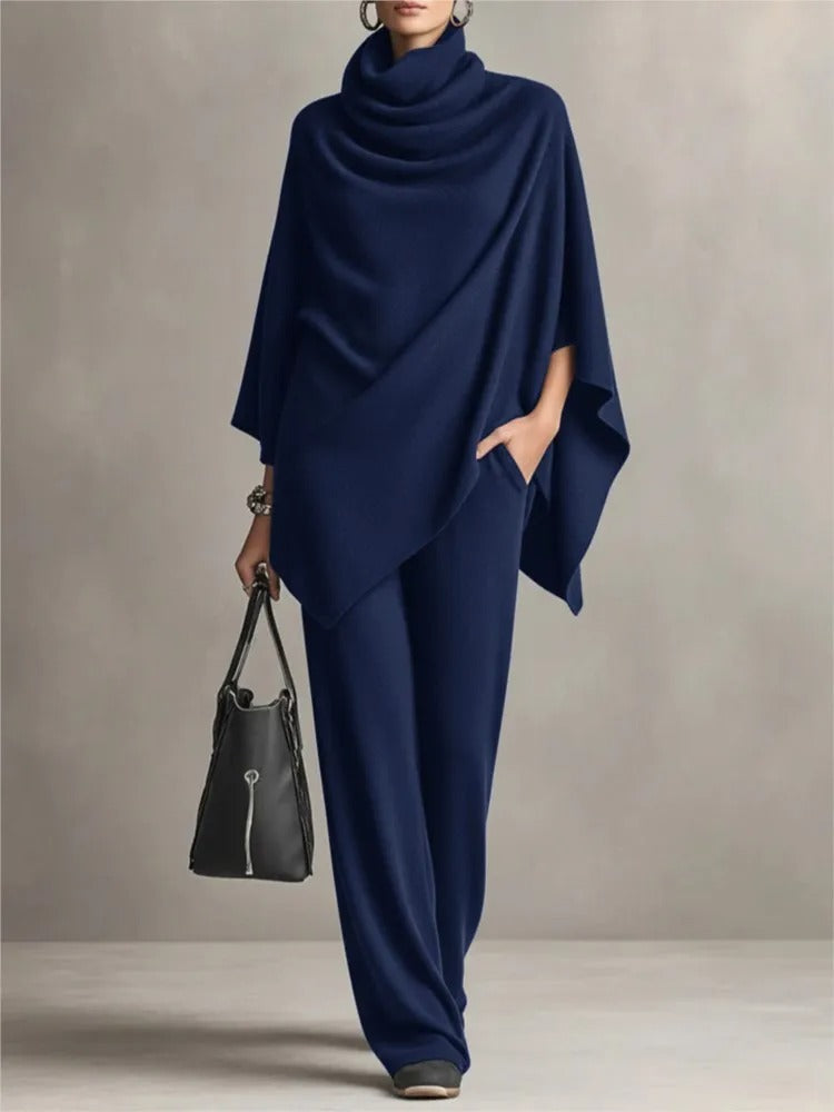 Matilde Conjunto Con Capa Y Cuello Alto