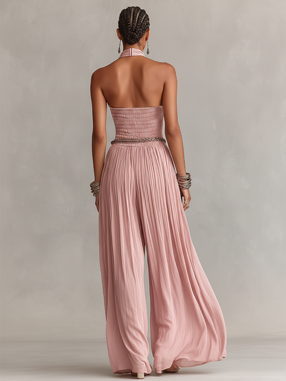 Mono plisado con cuello halter y cintura fruncida